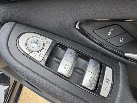 Mercedes-Benz C Class 2.1 C220d SE Executive Edition G-Tronic+ Euro 6 (s/s) 5dr 38