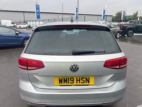 Volkswagen Passat 2.0 TDI SE Business DSG Euro 6 (s/s) 5dr 8