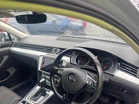 Volkswagen Passat 2.0 TDI SE Business DSG Euro 6 (s/s) 5dr 2