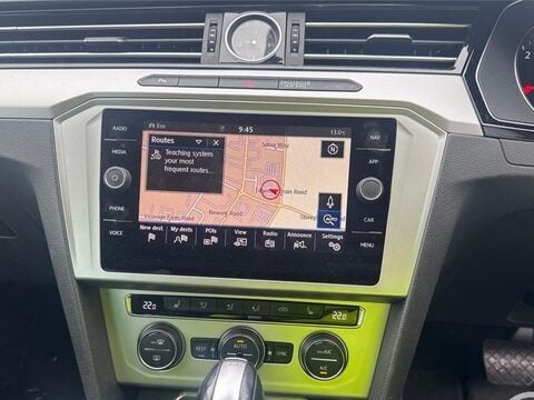 Volkswagen Passat 2.0 TDI SE Business DSG Euro 6 (s/s) 5dr 9