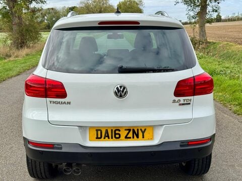 Volkswagen Tiguan 2.0 TDI BlueMotion Tech Match Edition 4WD Euro 6 (s/s) 5dr 9