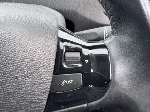 Peugeot 308 1.6 HDi Active Euro 5 (s/s) 5dr 23