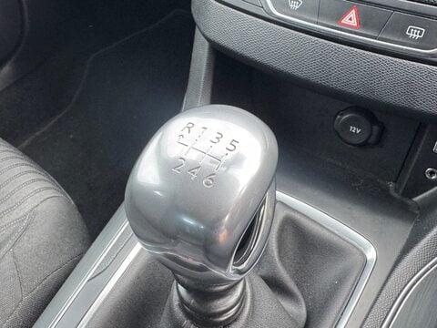 Peugeot 308 1.6 HDi Active Euro 5 (s/s) 5dr 28