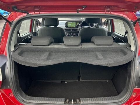 Hyundai i10 1.0 SE Connect Euro 6 (s/s) 5dr 9