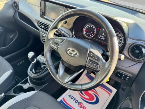 Hyundai i10 1.0 SE Connect Euro 6 (s/s) 5dr 33