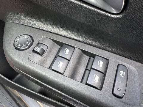 Vauxhall Corsa 1.2 Turbo SRi Premium Euro 6 (s/s) 5dr 33