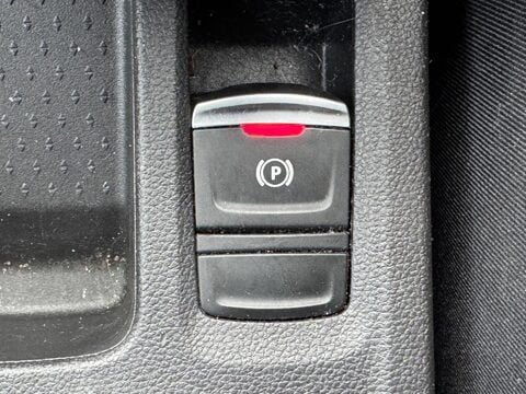 Renault Captur 1.3 TCe Iconic EDC Euro 6 (s/s) 5dr 27