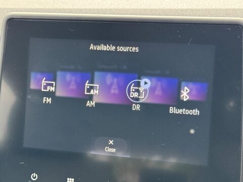 Renault Captur 1.3 TCe Iconic EDC Euro 6 (s/s) 5dr 15