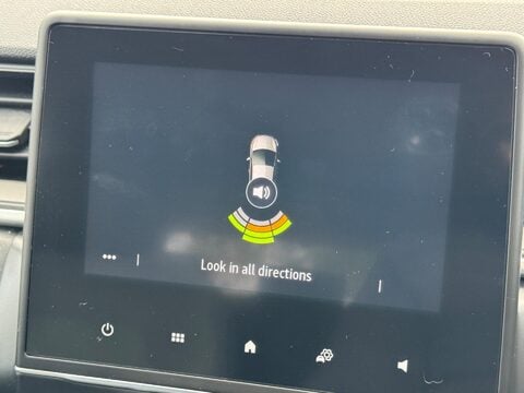 Renault Captur 1.3 TCe Iconic EDC Euro 6 (s/s) 5dr 12