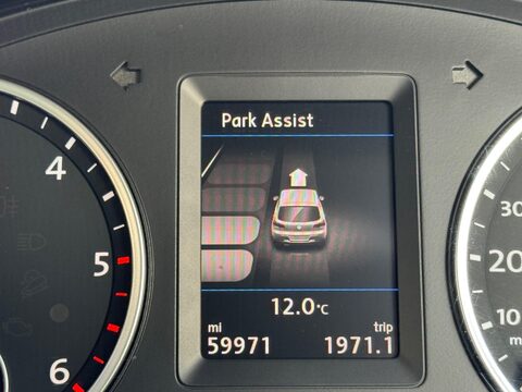 Volkswagen Tiguan 2.0 TDI BlueMotion Tech Match 4WD Euro 5 (s/s) 5dr 21