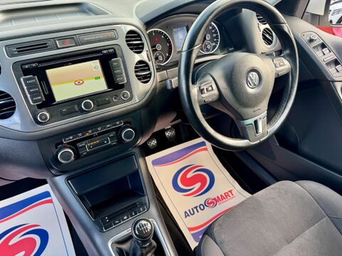 Volkswagen Tiguan 2.0 TDI BlueMotion Tech Match 4WD Euro 5 (s/s) 5dr 13