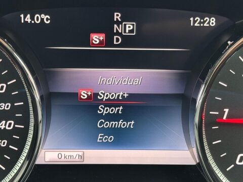 Mercedes-Benz E Class 2.0 E220d AMG Line G-Tronic+ Euro 6 (s/s) 5dr 34