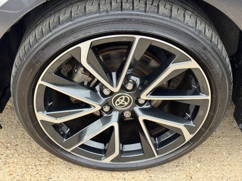 Toyota Corolla 1.8 VVT-h Excel Touring Sports CVT Euro 6 (s/s) 5dr 58