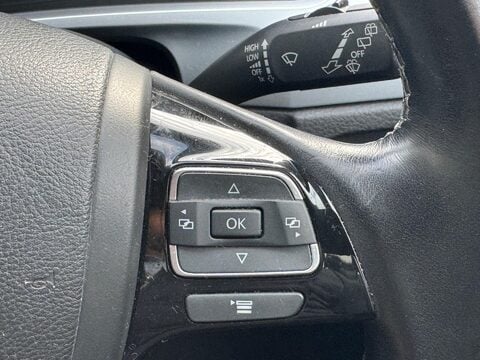 Volkswagen Touareg 3.0 TDI V6 BlueMotion Tech SE Tiptronic 4WD Euro 5 (s/s) 5dr 21