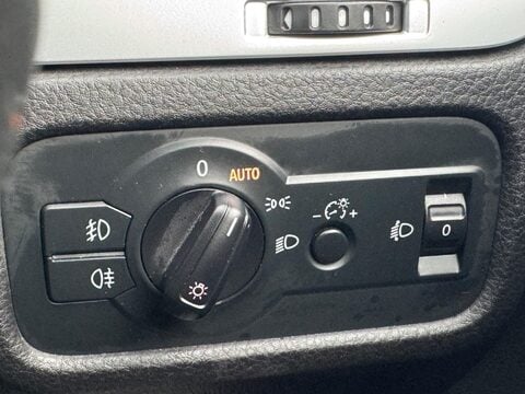 Volkswagen Touareg 3.0 TDI V6 BlueMotion Tech SE Tiptronic 4WD Euro 5 (s/s) 5dr 34