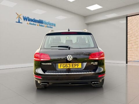 Volkswagen Touareg 3.0 TDI V6 BlueMotion Tech SE Tiptronic 4WD Euro 5 (s/s) 5dr 9