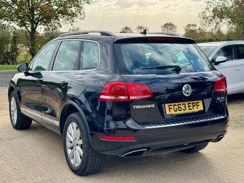 Volkswagen Touareg 3.0 TDI V6 BlueMotion Tech SE Tiptronic 4WD Euro 5 (s/s) 5dr 7