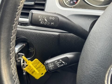 Volkswagen Touareg 3.0 TDI V6 BlueMotion Tech SE Tiptronic 4WD Euro 5 (s/s) 5dr 31