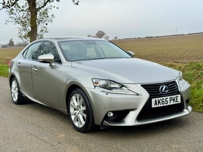 Lexus Is 2.5 300h Executive Edition E-CVT Euro 6 (s/s) 4dr