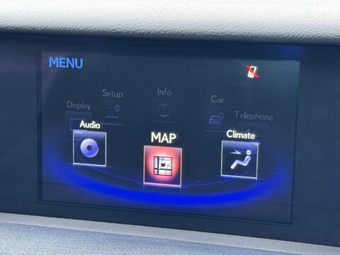 Lexus Is 2.5 300h Executive Edition E-CVT Euro 6 (s/s) 4dr 17