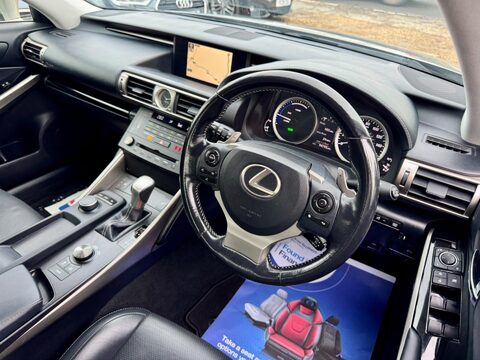 Lexus Is 2.5 300h Executive Edition E-CVT Euro 6 (s/s) 4dr 39