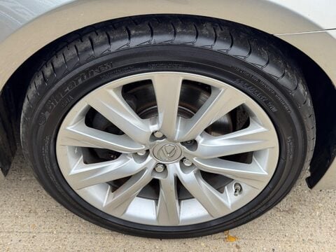 Lexus Is 2.5 300h Executive Edition E-CVT Euro 6 (s/s) 4dr 44