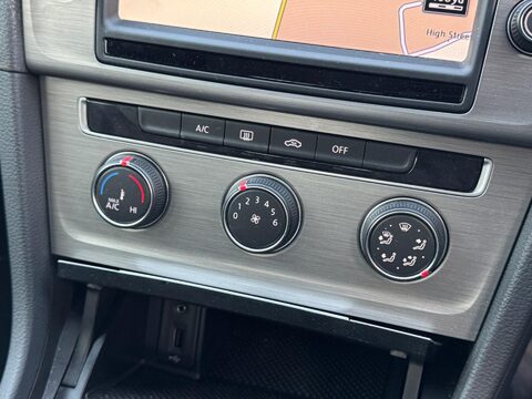 Volkswagen Golf 1.4 TSI BlueMotion Tech Match DSG Euro 5 (s/s) 5dr 22