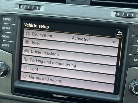 Volkswagen Golf 1.4 TSI BlueMotion Tech Match DSG Euro 5 (s/s) 5dr 17