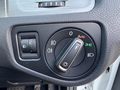 Volkswagen Golf 1.4 TSI BlueMotion Tech Match DSG Euro 5 (s/s) 5dr 30