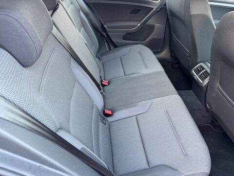 Volkswagen Golf 1.4 TSI BlueMotion Tech Match DSG Euro 5 (s/s) 5dr 32