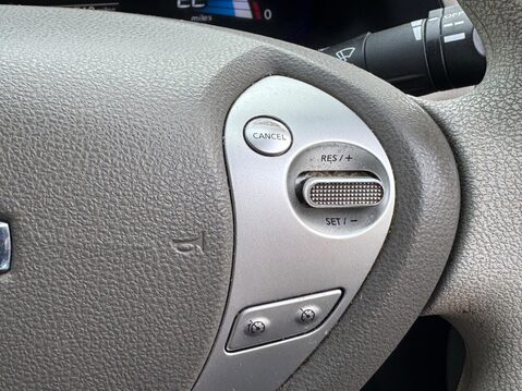 Nissan LEAF 24kWh Auto 5dr 27