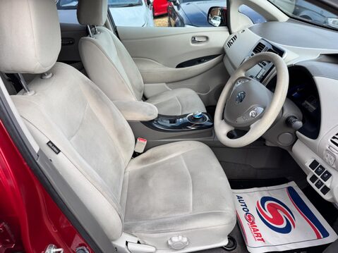 Nissan LEAF 24kWh Auto 5dr 9