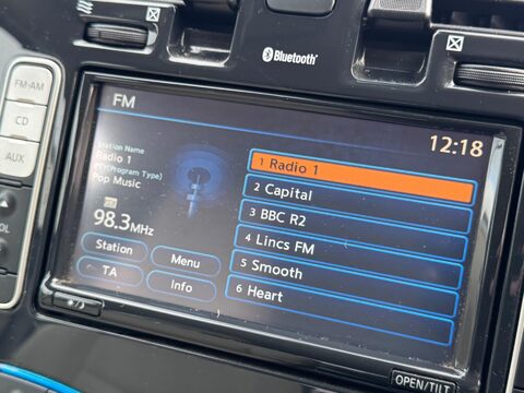 Nissan LEAF 24kWh Auto 5dr 21