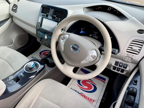 Nissan LEAF 24kWh Auto 5dr 2