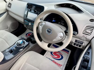 Nissan LEAF 24kWh Auto 5dr