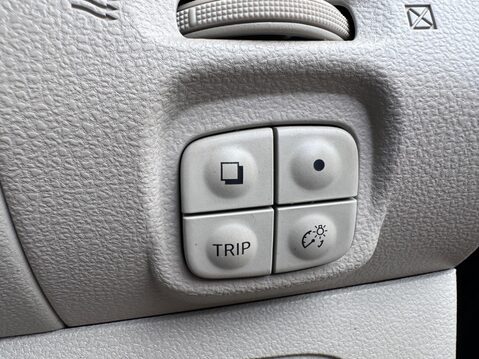 Nissan LEAF 24kWh Auto 5dr 31