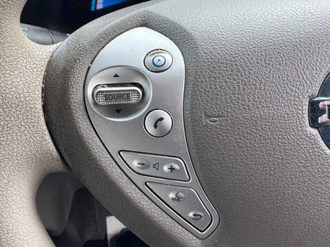 Nissan LEAF 24kWh Auto 5dr 26