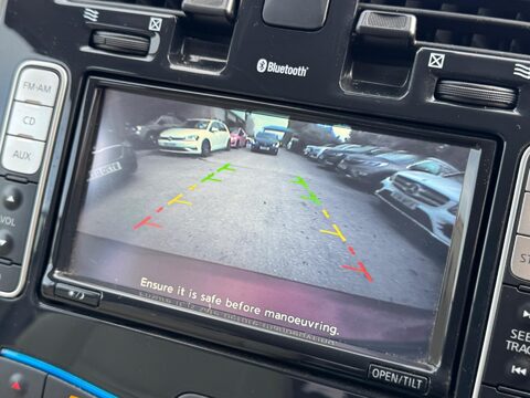 Nissan LEAF 24kWh Auto 5dr 11