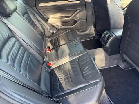 Volkswagen Arteon 2.0 TDI Elegance Fastback DSG Euro 6 (s/s) 5dr 46