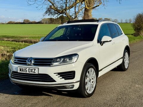 Volkswagen Touareg 3.0 TDI V6 BlueMotion Tech R-Line Tiptronic 4WD Euro 6 (s/s) 5dr 7