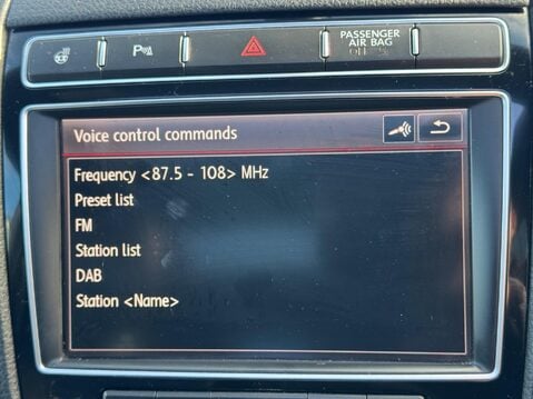 Volkswagen Touareg 3.0 TDI V6 BlueMotion Tech R-Line Tiptronic 4WD Euro 6 (s/s) 5dr 32