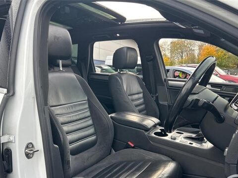 Volkswagen Touareg 3.0 TDI V6 BlueMotion Tech R-Line Tiptronic 4WD Euro 6 (s/s) 5dr 7