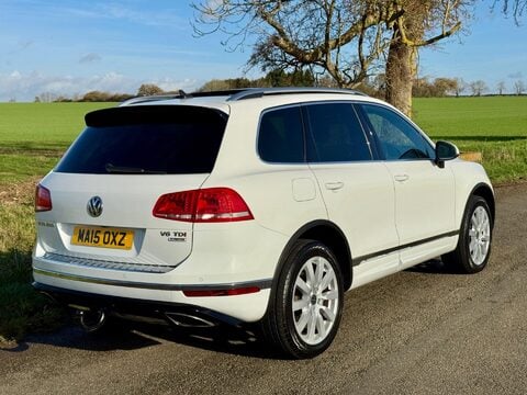 Volkswagen Touareg 3.0 TDI V6 BlueMotion Tech R-Line Tiptronic 4WD Euro 6 (s/s) 5dr 11