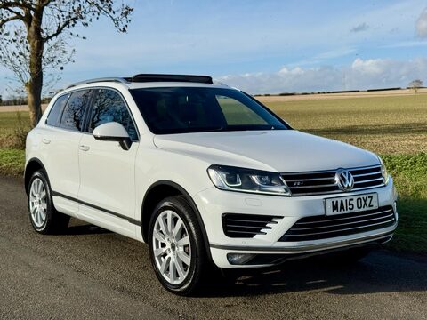 Volkswagen Touareg 3.0 TDI V6 BlueMotion Tech R-Line Tiptronic 4WD Euro 6 (s/s) 5dr 1