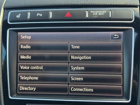 Volkswagen Touareg 3.0 TDI V6 BlueMotion Tech R-Line Tiptronic 4WD Euro 6 (s/s) 5dr 30