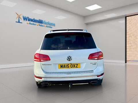 Volkswagen Touareg 3.0 TDI V6 BlueMotion Tech R-Line Tiptronic 4WD Euro 6 (s/s) 5dr 10