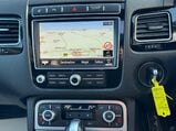 Volkswagen Touareg 3.0 TDI V6 BlueMotion Tech R-Line Tiptronic 4WD Euro 6 (s/s) 5dr 17