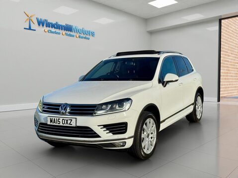 Volkswagen Touareg 3.0 TDI V6 BlueMotion Tech R-Line Tiptronic 4WD Euro 6 (s/s) 5dr 7