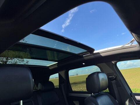 Volkswagen Touareg 3.0 TDI V6 BlueMotion Tech R-Line Tiptronic 4WD Euro 6 (s/s) 5dr 3