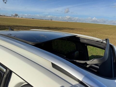 Volkswagen Touareg 3.0 TDI V6 BlueMotion Tech R-Line Tiptronic 4WD Euro 6 (s/s) 5dr 12